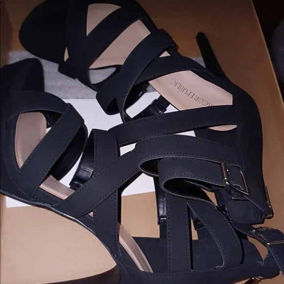 NWT Indianapolis Women's Open Toe High Platform High Heeled Shoes, NEW IN BOX!